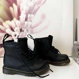 Baby / toddler dr. Martens boots